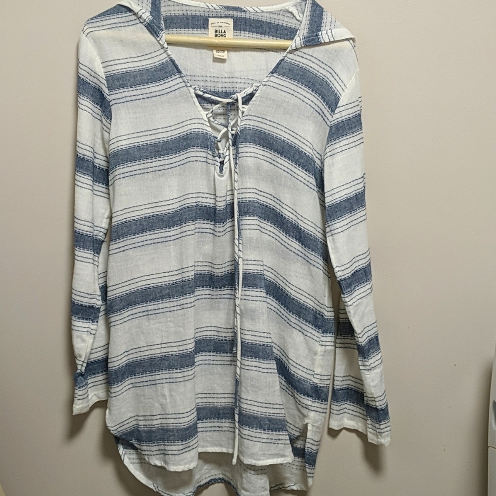Billabong,  hooded gauzy Beach blouse. Medium